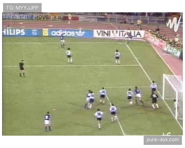 状态回暖显成效！当今足球明星表现亮眼，历史数据对比彰显球队竞争力提升