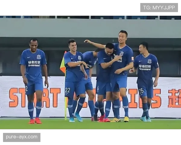 德甲新赛季阵容巨变：新星崛起老将压阵，转会市场风云再起